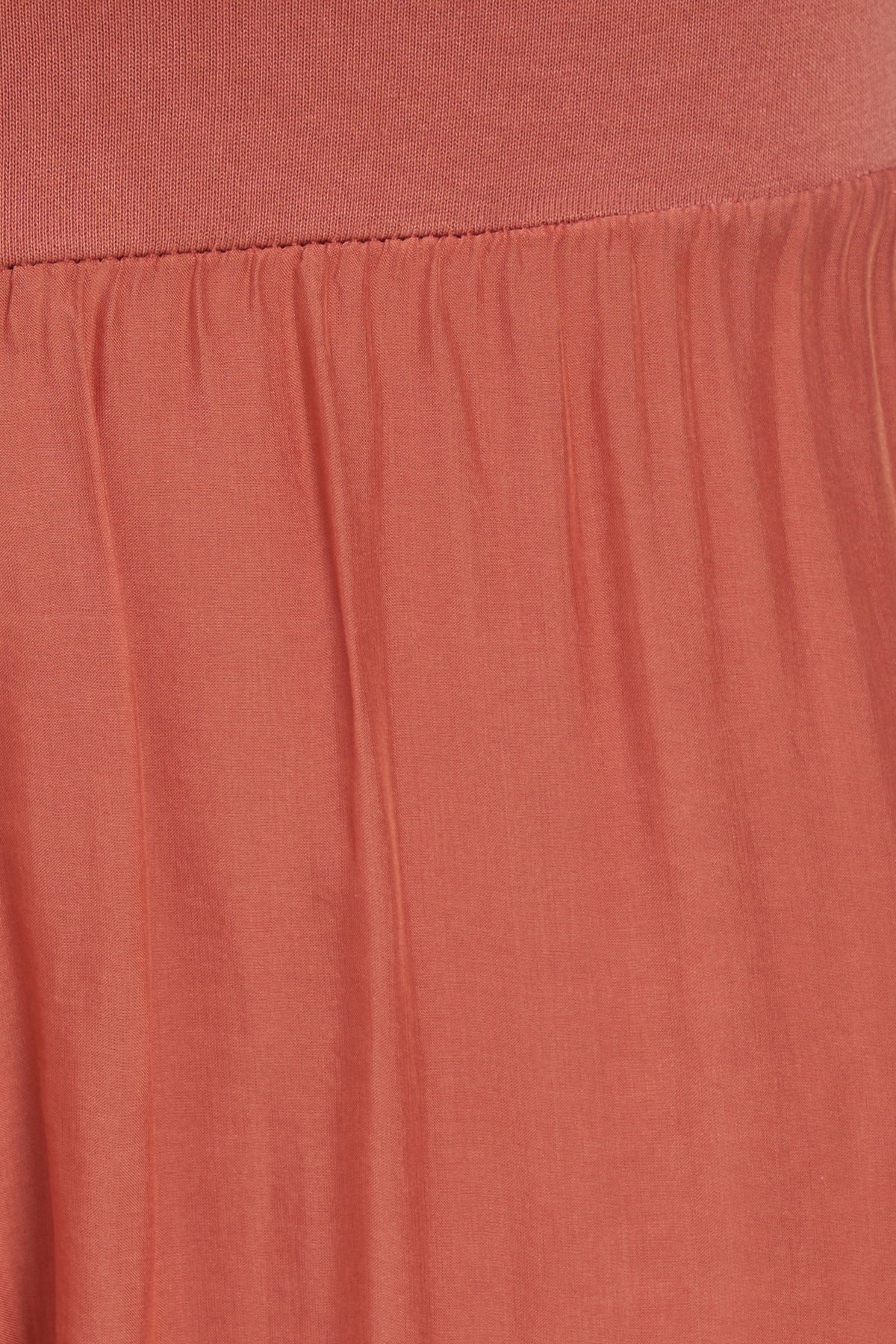 Women's Woven Pull-On Pants