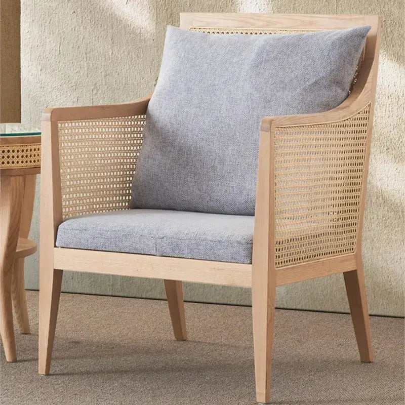 Inamito Chair