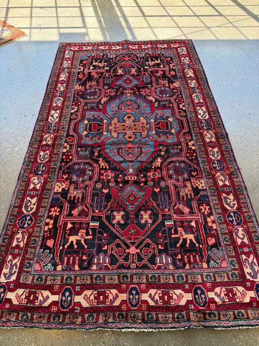 Persian Nahavand Rug | 5' 3" x 9' 8"