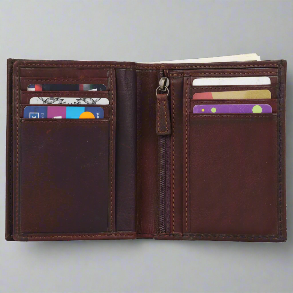 MET Men's Center Wing RFID Leather Wallet