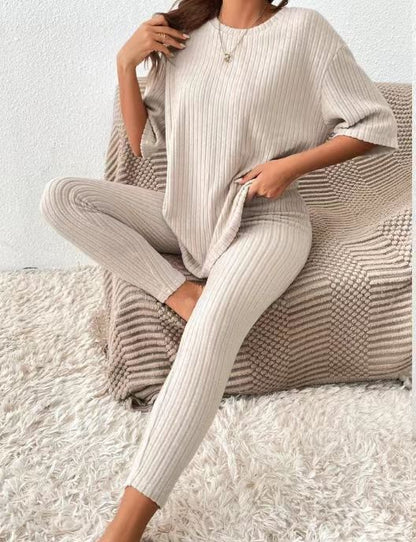 Women’s 2-Piece Drop-Shoulder T-Shirt & Leggings Set – Casual Urban Outfit with 3/4 Sleeves