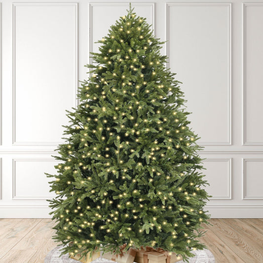 Artiplanto Oscar Tannenbaum, der naturgetreueste künstliche, vorbeleuchtete Weihnachtsbaum, 2,29 m