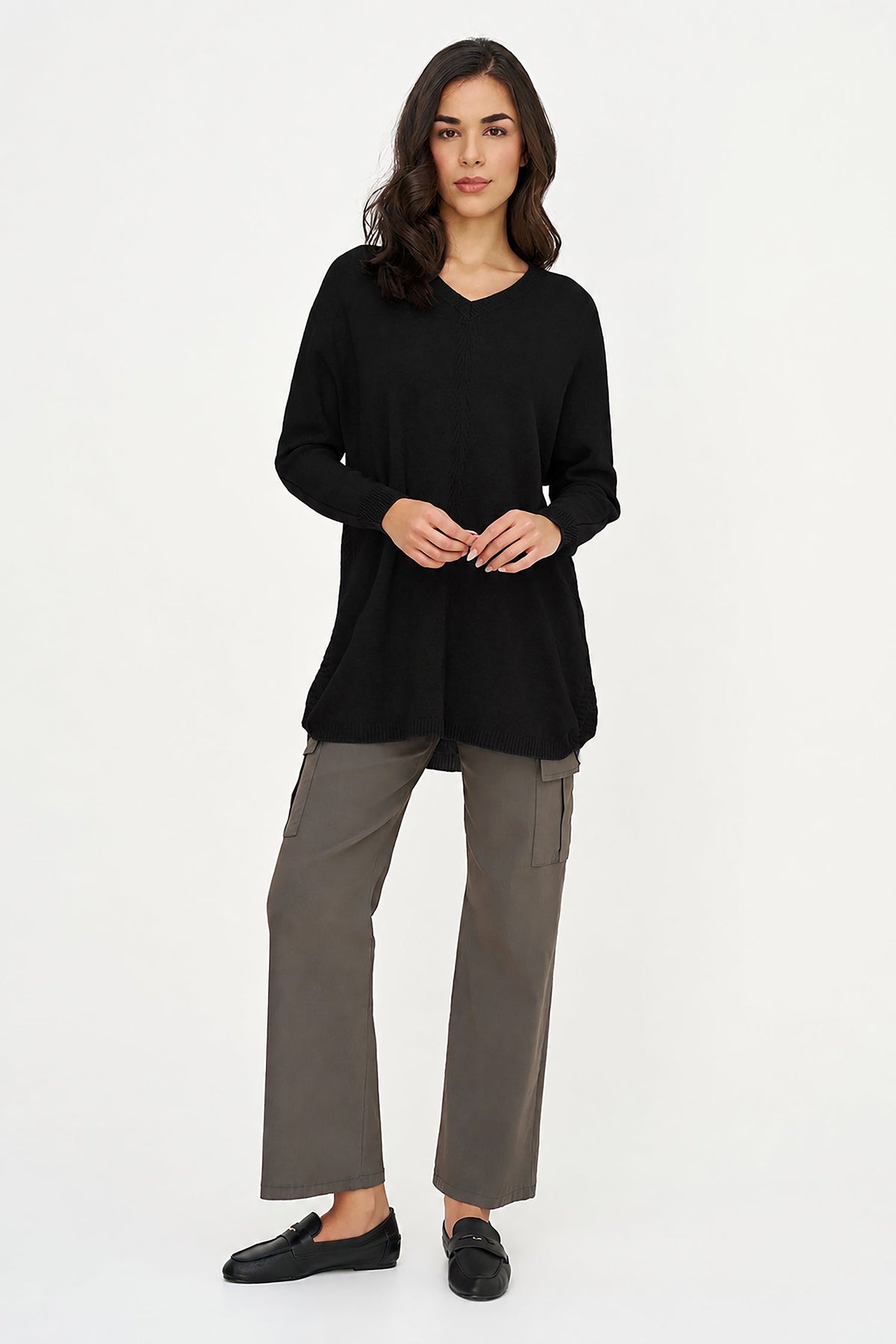 Women's Knit V-Neck Tunic Sweater with Long Sleeves