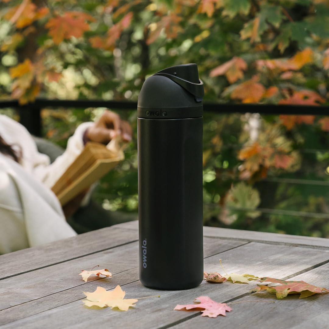 Owala FreeSip Insulated Stainless Steel Water Bottle with Straw, BPA-Free Sports Water Bottle, Great for Travel, 32 Oz, Very, Very Dark 🍁 All In One Marketplace Canada