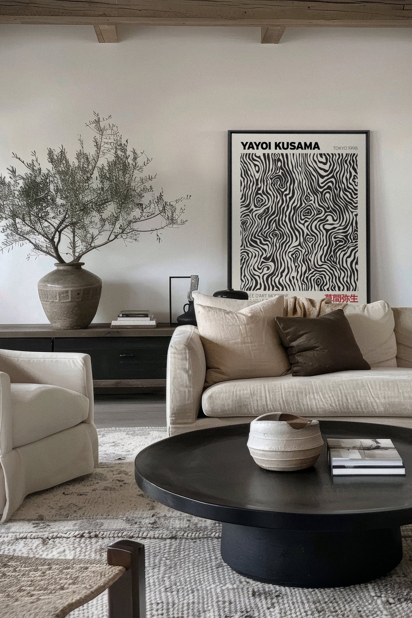 KUSAMA I, Oeuvre sur toile étirée