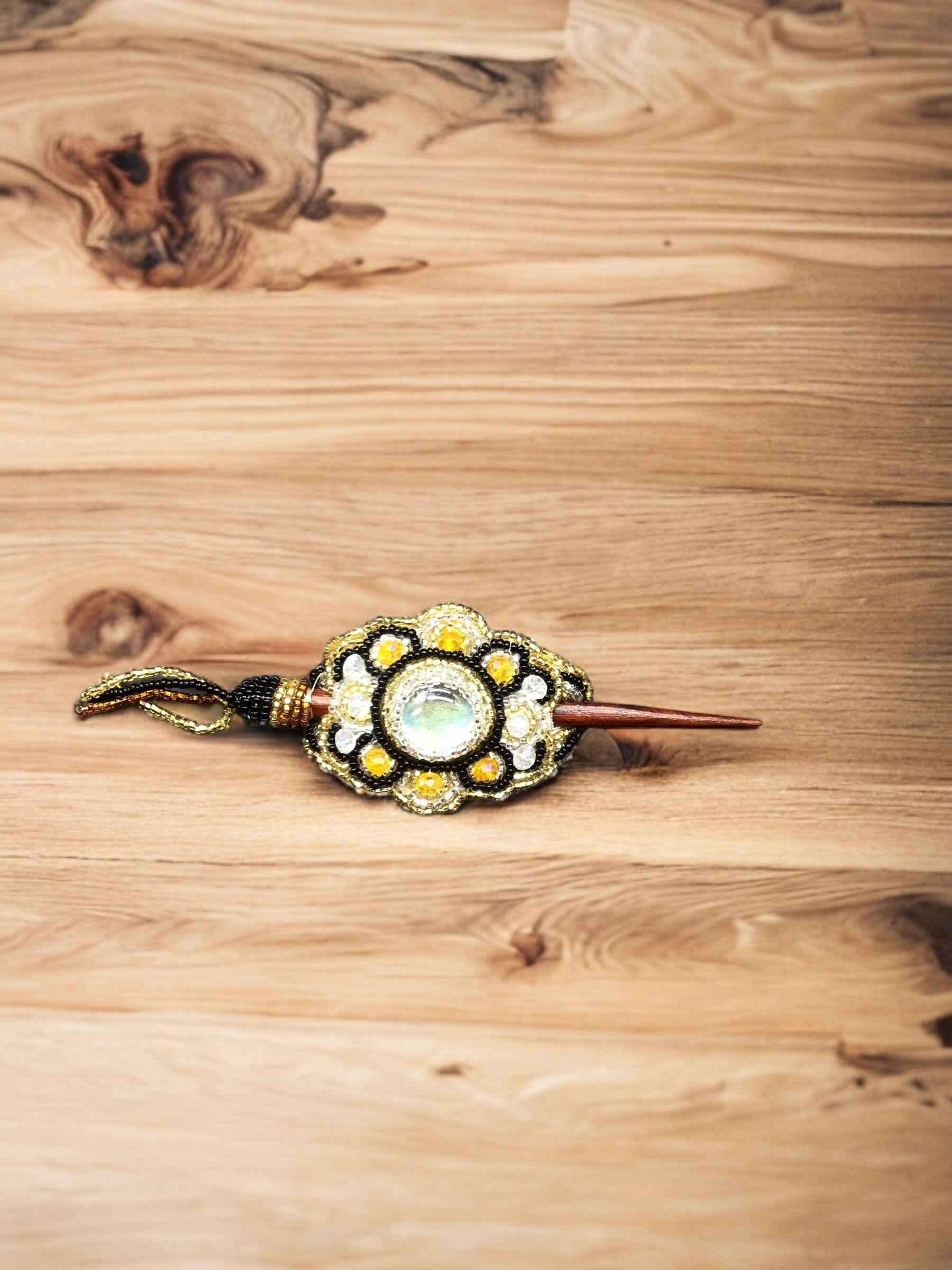 OLDTRIBES™ Black and gold Beaded baby barrettes