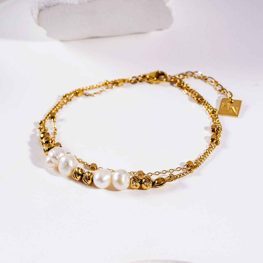 MARENTA: Gilded Harmony Chain Bracelet with Gold Beads and Freshwater Pearls