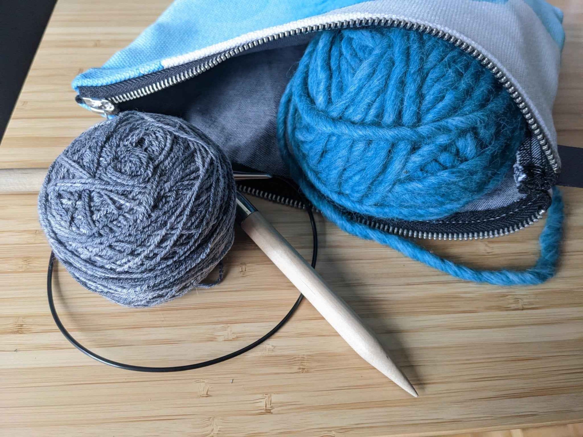 Zippered Cotton Canvas Carry All | The Esto