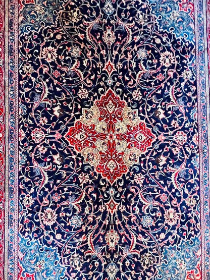 Persian Arak Rug | 9’ 8” x 6’ 8”