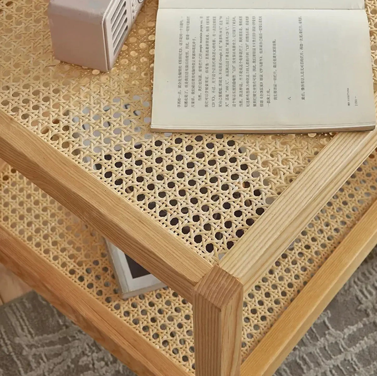 Akana Side Table