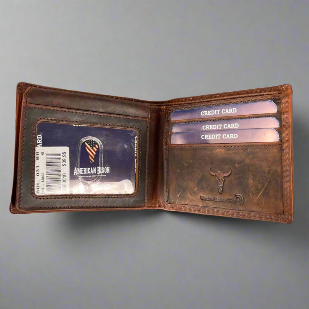 Men’s Cow Leather Eagle Embossed Bifold Wallet