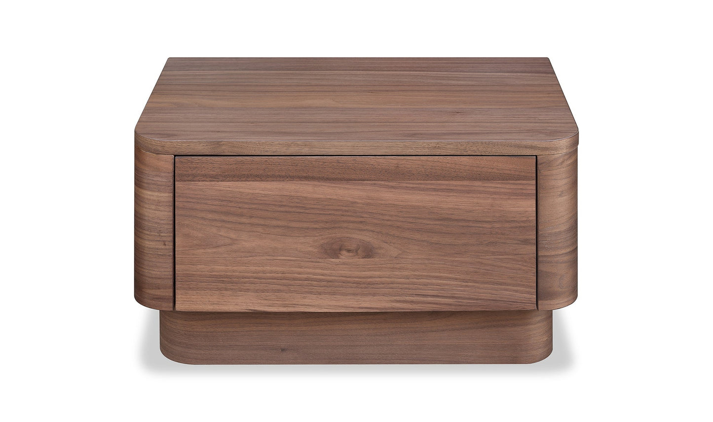 Alfred Round Bedroom Set