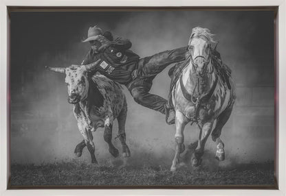 Wall Art Grabbing