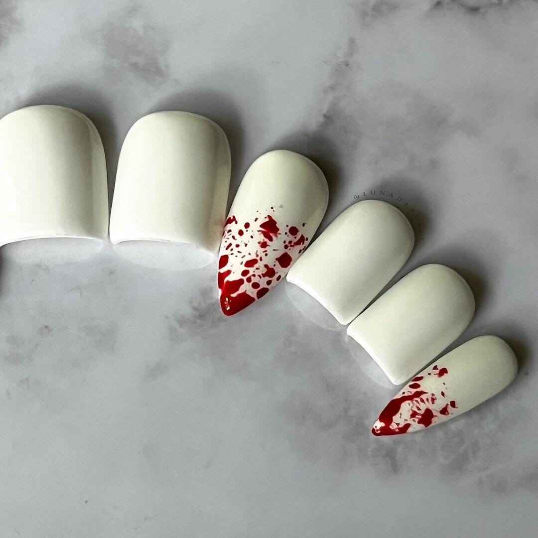 Bloody Vamp Teeth