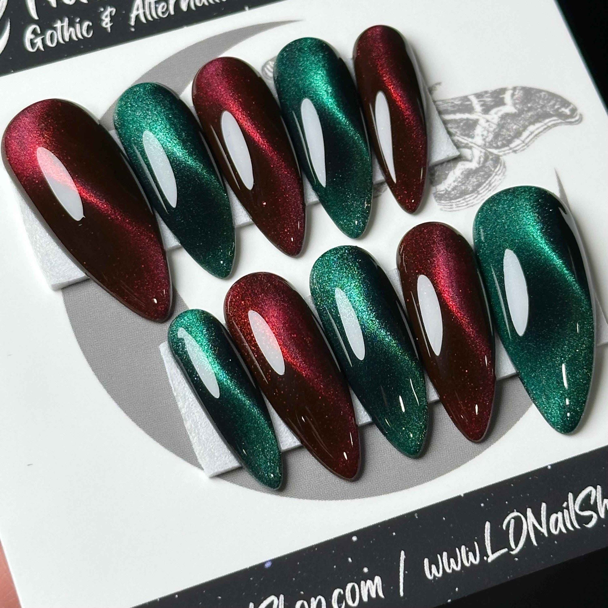Christmas Cat Eye