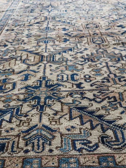 Persian Heriz Rug | 7' 1" x 7' 11"