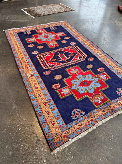 Persian Meshkin Rug | 4' 11" x 7' 10"