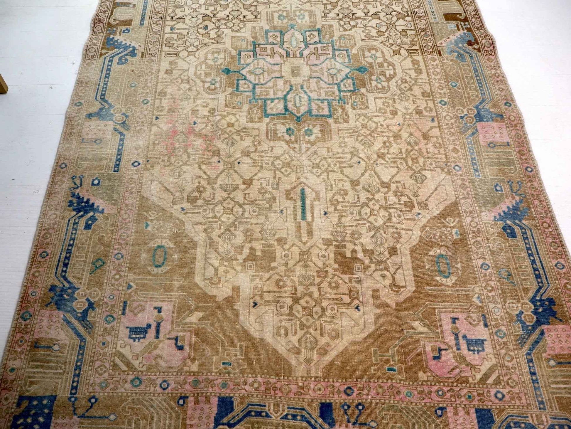 Persian Nahavand Rug | 5' 1” x 9' 4"
