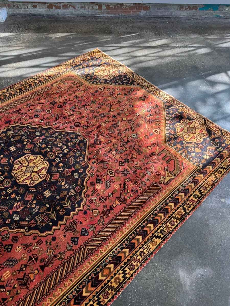 Persian Shiraz Rug | 6' 8" x 10' 1"