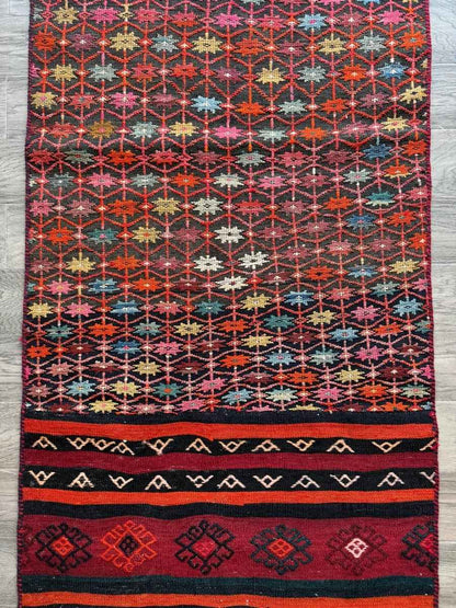 Persian Suzani Kilim | 2' 6" x 6' 5"