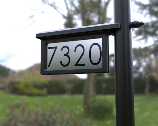 Tampa • Plaque d'adresse horizontale pour poteau [1776]