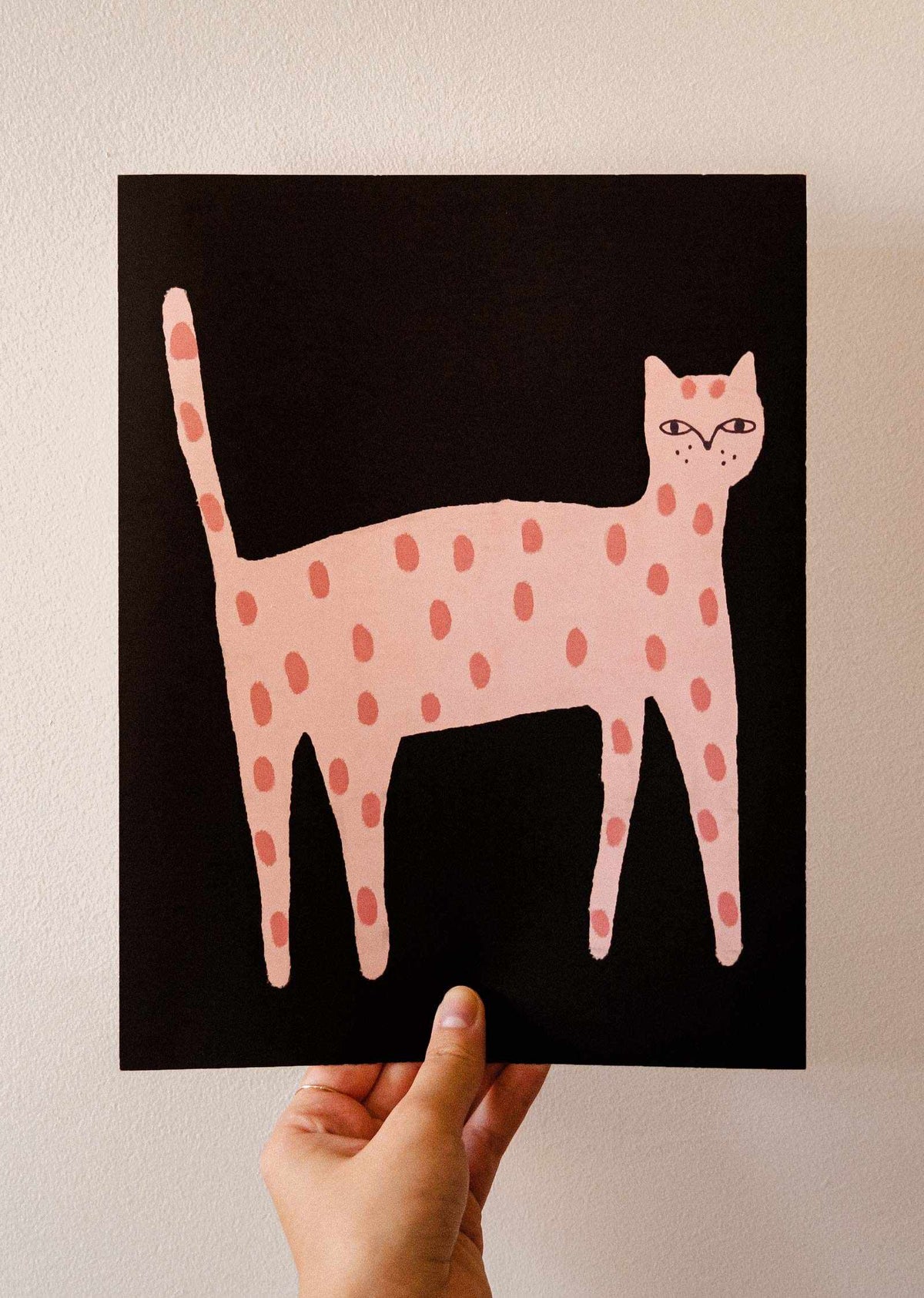 遊び心のある猫のアートプリント