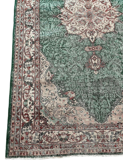 Vintage Turkish Oushak Rug | 9’ 1" x 5’ 6”