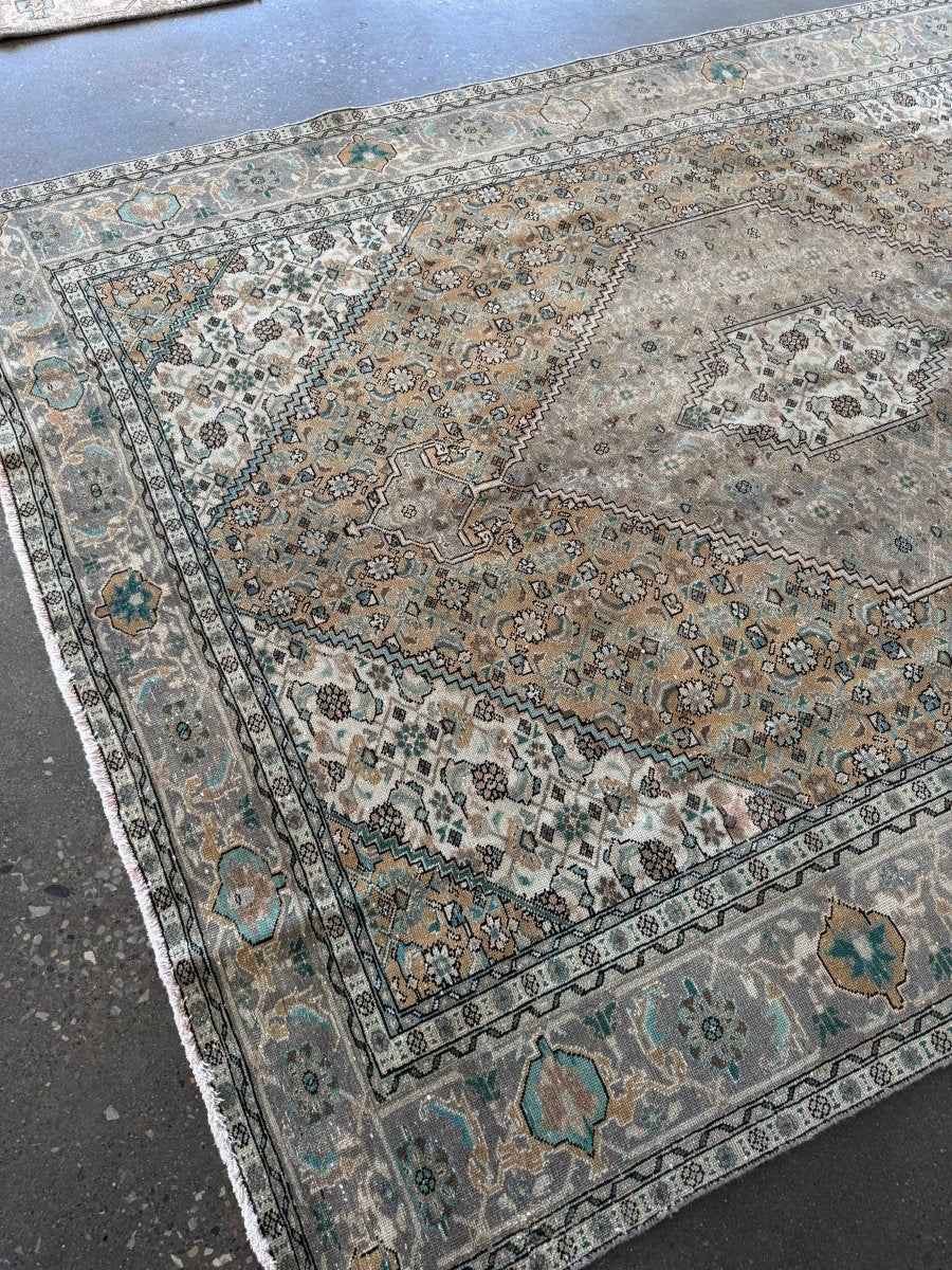 Vintage Ardabil Rug | 6' 11"	x 9' 5"