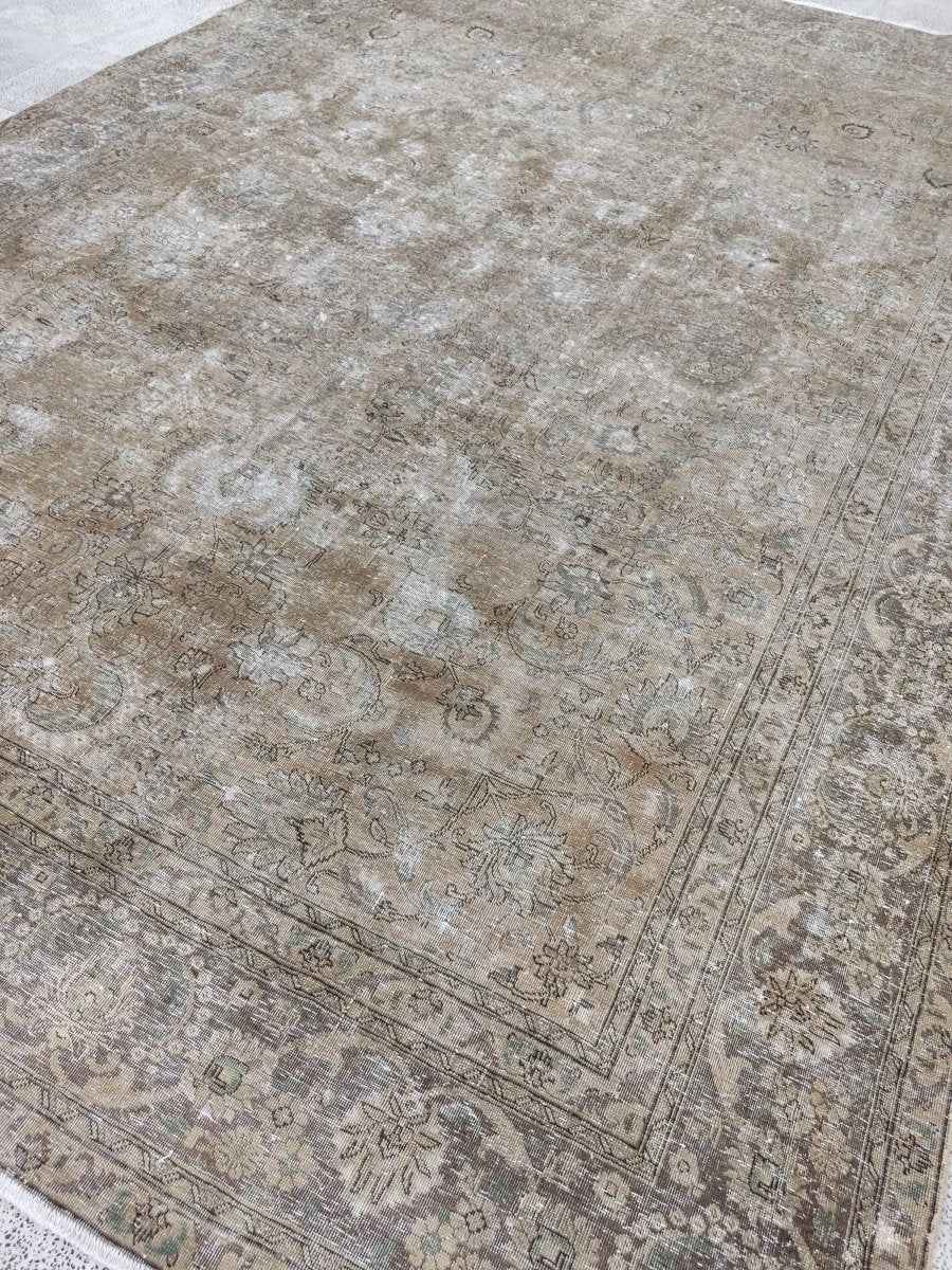 Vintnge Tabriz Rug |  9' 2" x 12' 11"